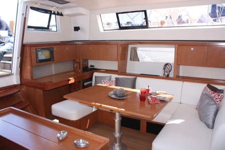 Beneteau Sense 43 8